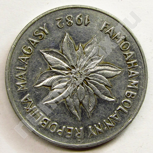Монета: 5 francs 1982 г. (аверс)